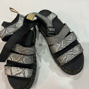Gladiator Dr. Martens